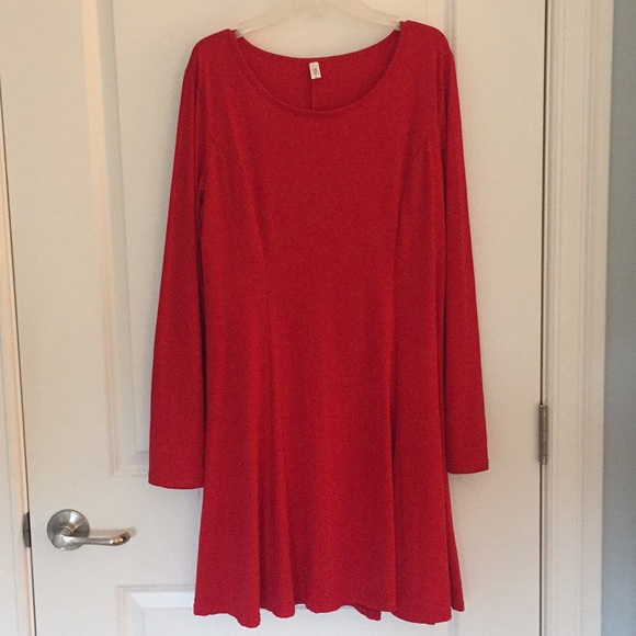 Dresses & Skirts - Red Long Sleeved T-Shirt Dress - Women’s Large
